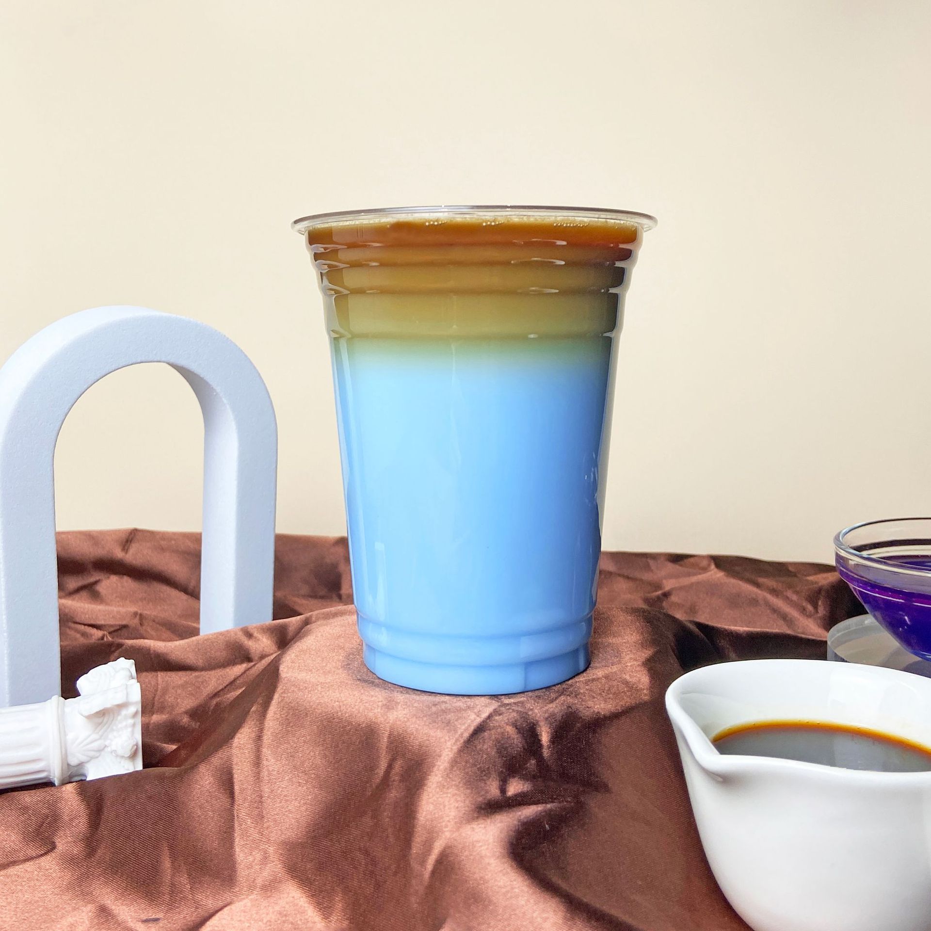 vonive milk tea coffee drink