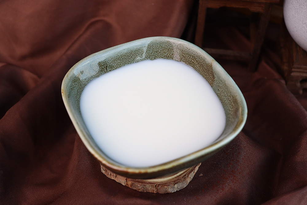 vonive milk tea coffee drink