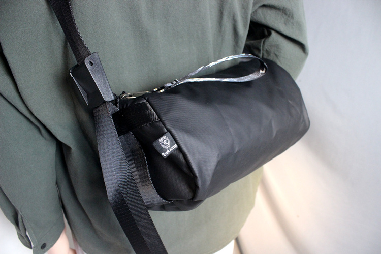 VICTORNEST®Men's Crossbody Bag Shoulder Bag Hip-Hop Style Men's Barrel Crossbody Bag Women's Sports Bag-VICTORNEST