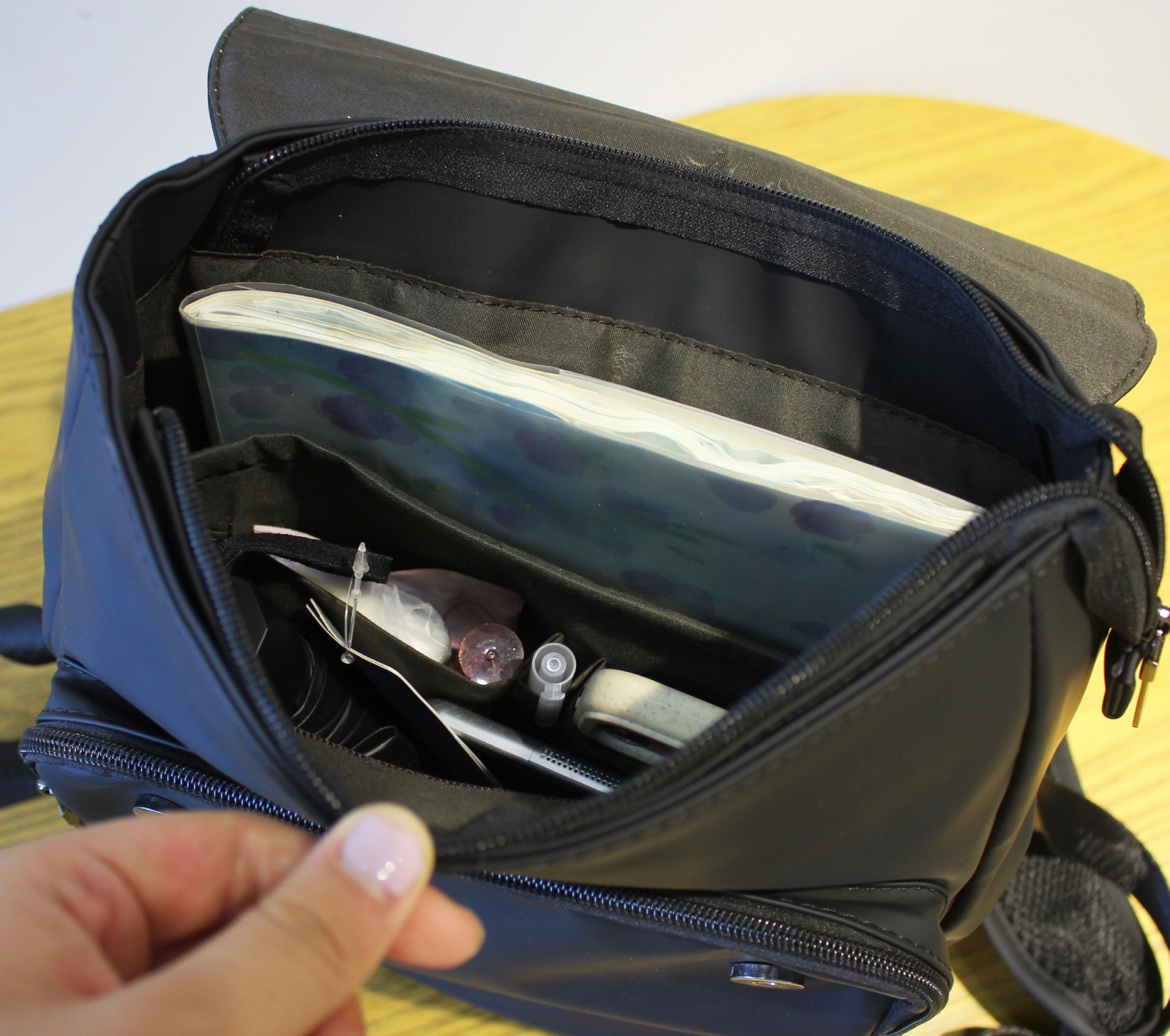 VICTORNEST®Backpack Laptop Bag Solid Color Men's Bag Flap Backpack-VICTORNEST
