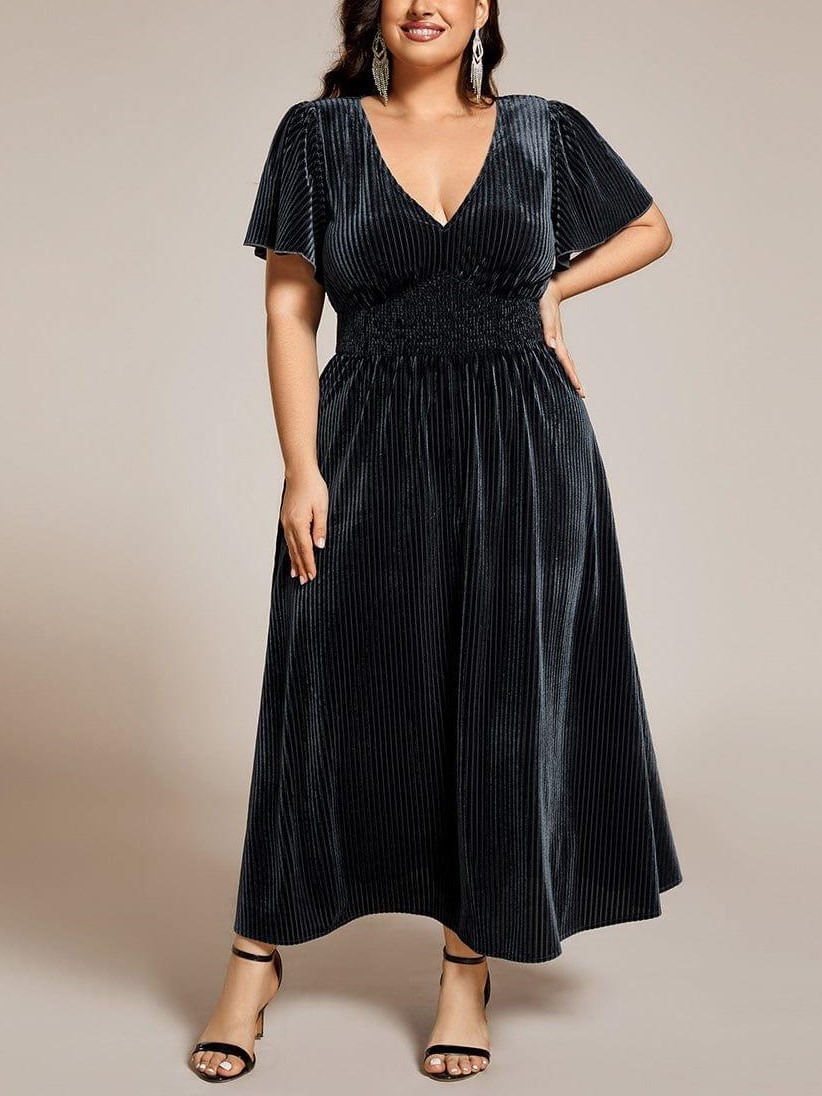 Women's V-Neck Short Sleeve Pleated Velvet Dress