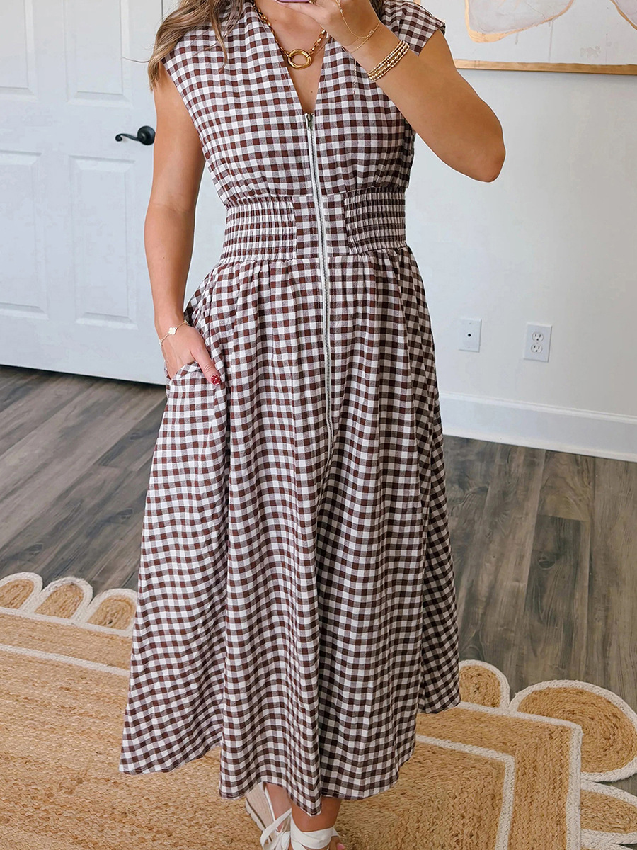 Women's Gingham Sleeveless Maxi Dress