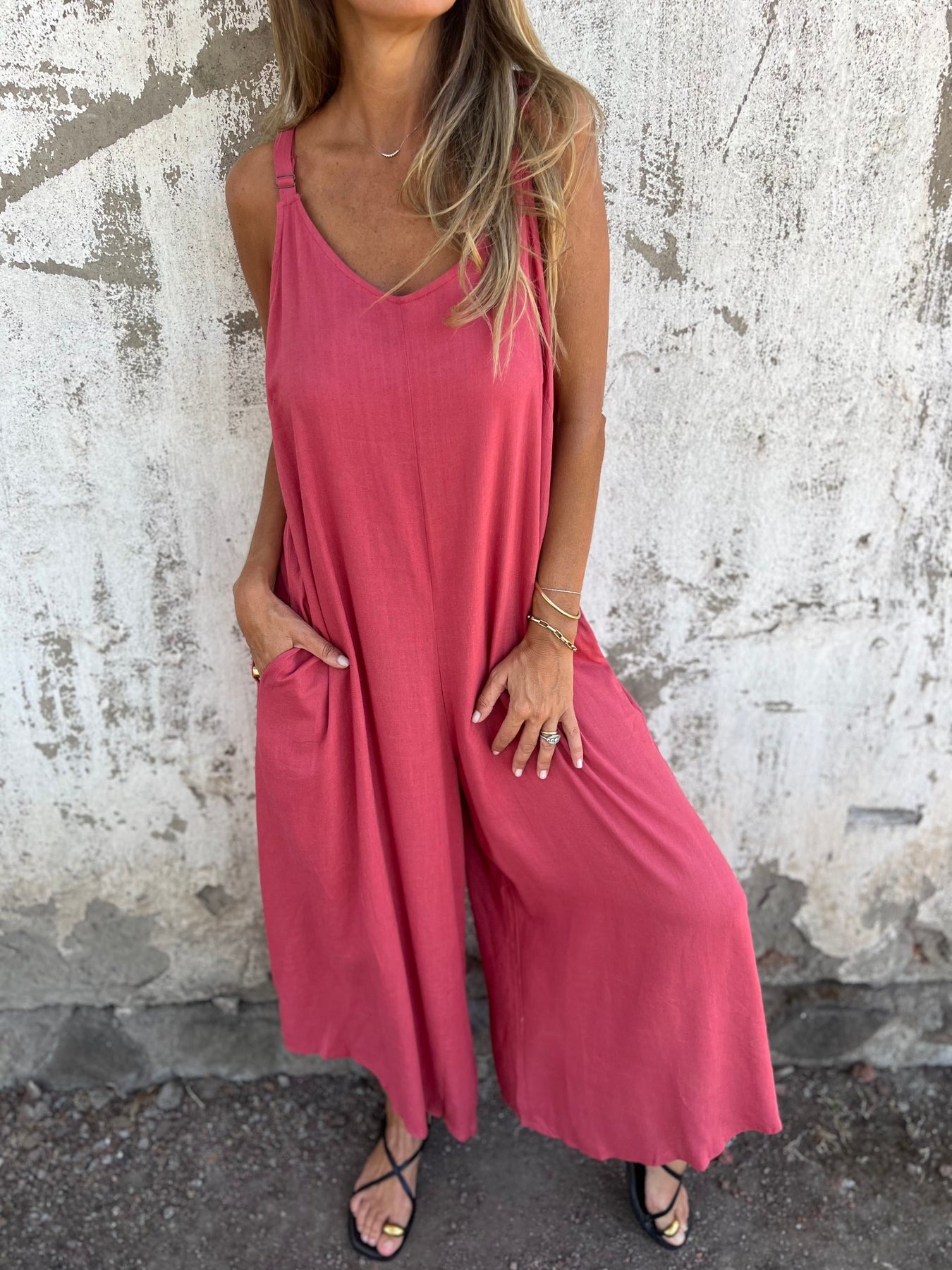 🔥HOT SALE🔥Adjustable Straps With Pocket Loose Jumpsuit