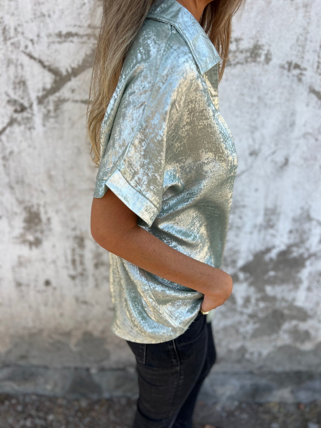 🔥HOT SALE🔥Loose Metallic Shirt(BUY 2 FREE SHIPPING)