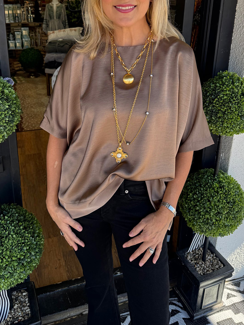 Elegant round neck glossy short-sleeved shirt（BUY 2 FREE SHIPPING)