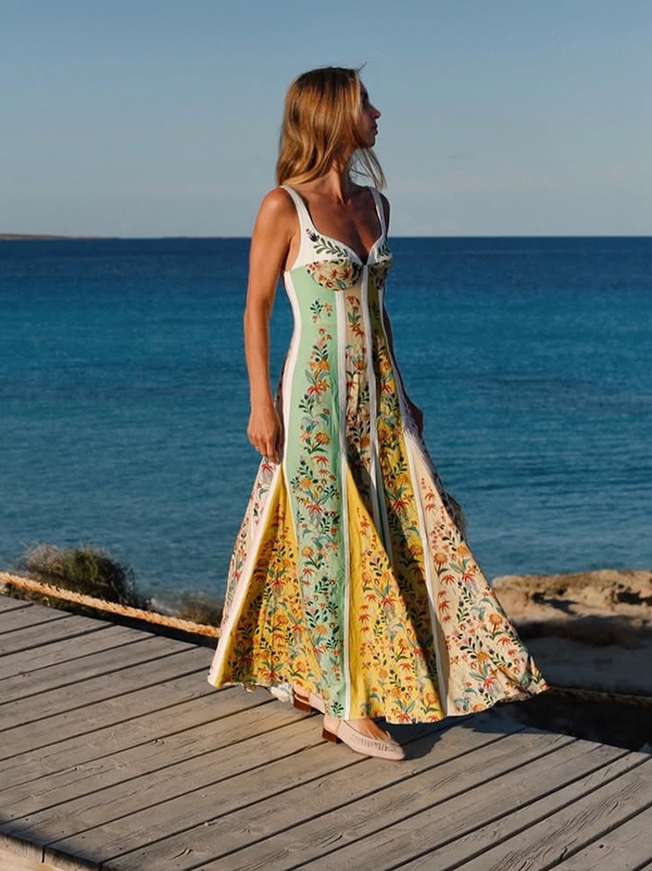 Women's Sleeveless Deep V-Neck Backless High-Waisted Summer Dress