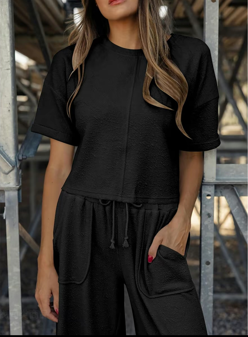 Women's 2-Piece Lounge Set – Oversized Tee & Wide-Leg Pants