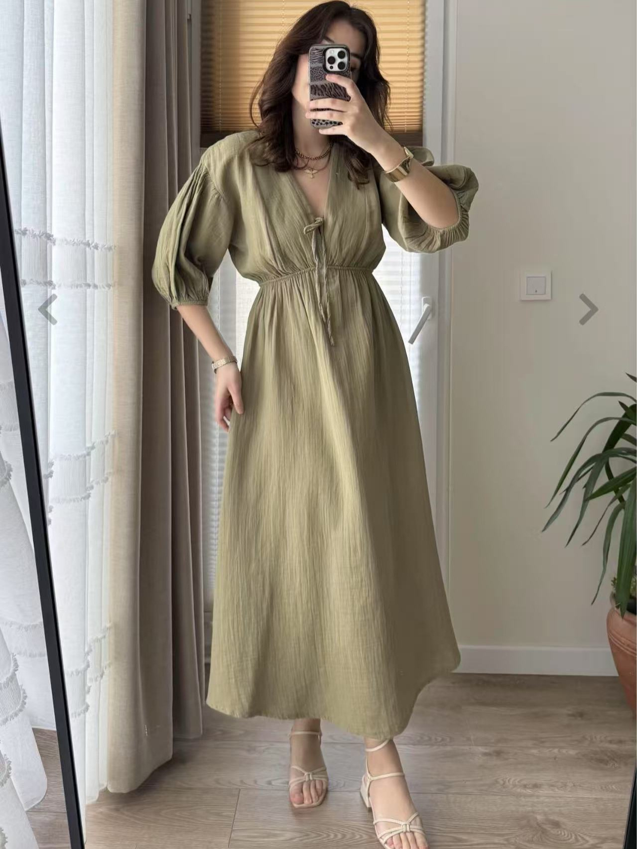 Solid color V-neck puff sleeve short-sleeved slimming A-line dress（BUY 2 FREE SHIPPING)