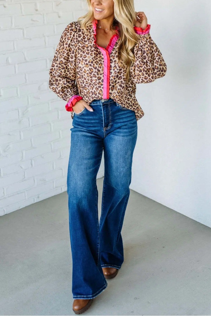 Portia Leopard Contrast Trim Short Sleeve Top