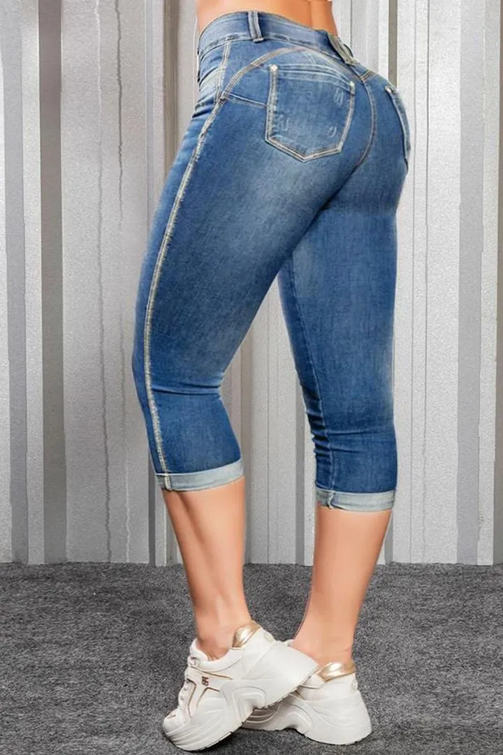 RIPPED ROLL UP HEM CAPRIS JEANS
