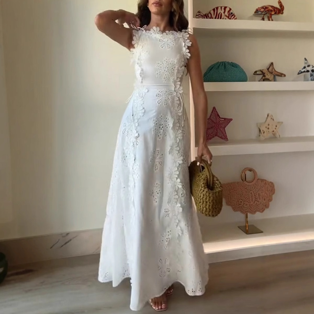 Women's Lace Embroidery Sleeveless Maxi Dress