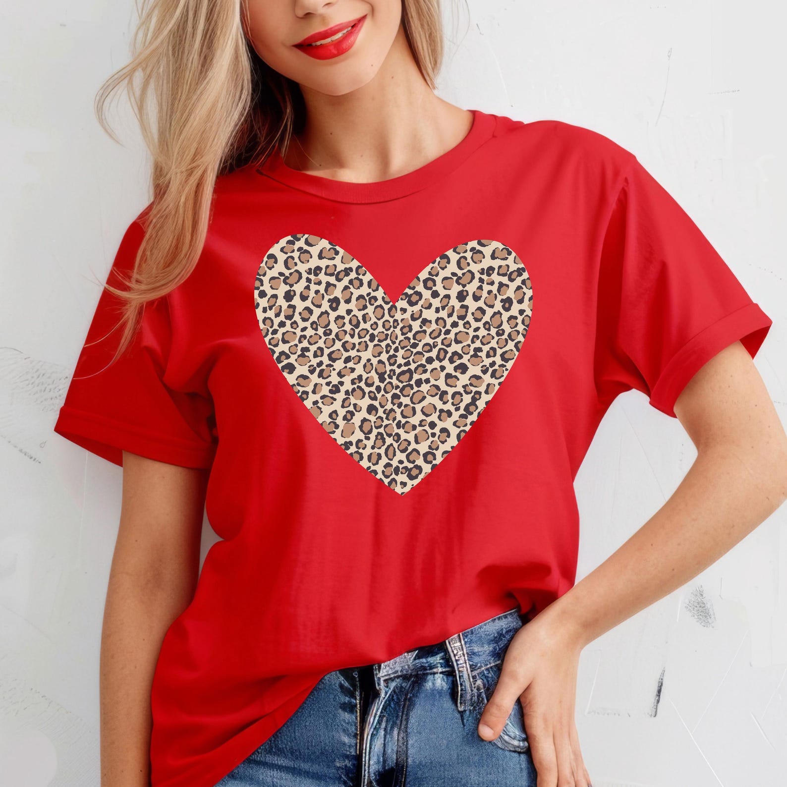 Cute Valentine’s Day T-Shirt – Leopard Heart Short Sleeve Tee