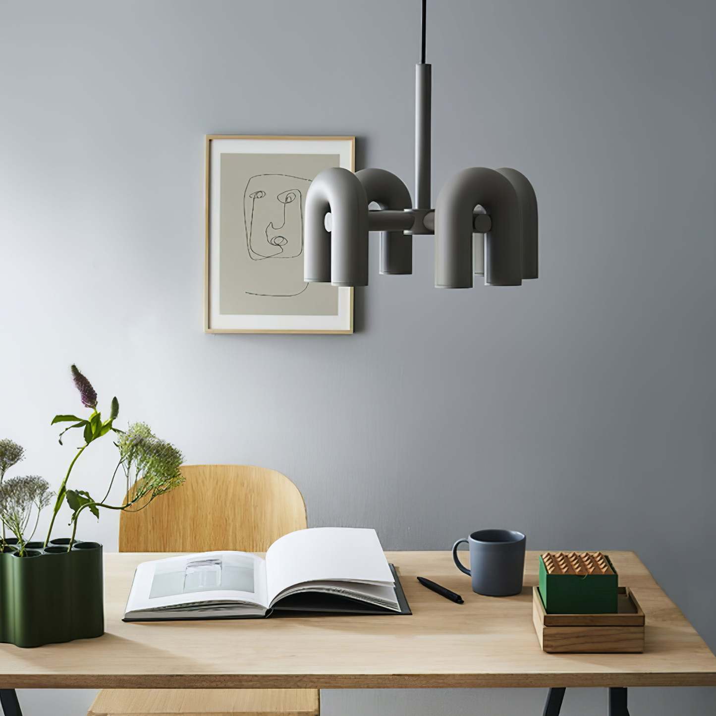 Modern Style Cirkus Chandelier