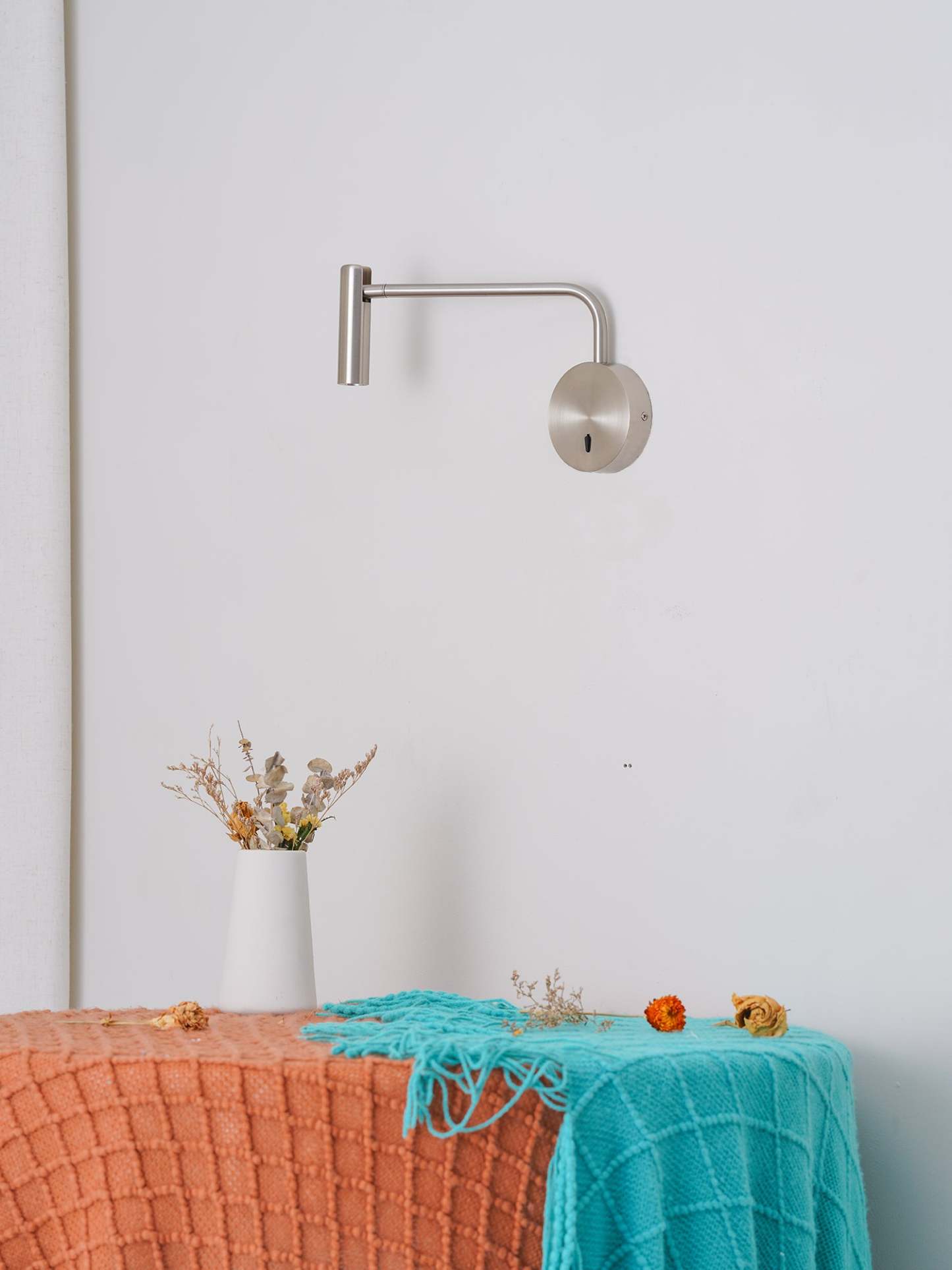 Minimalist Disc LED Wall Sconce