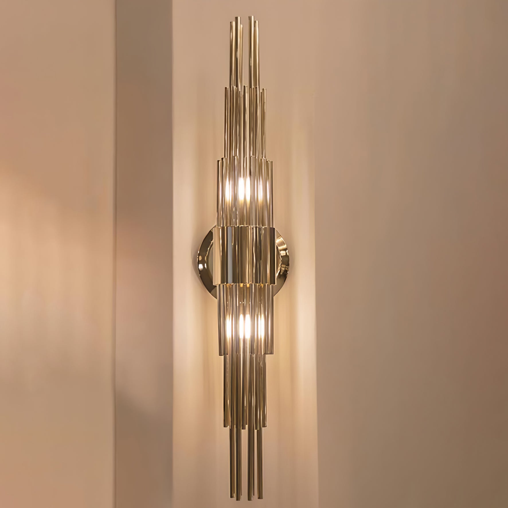 Gold Streamline Wall Lamp