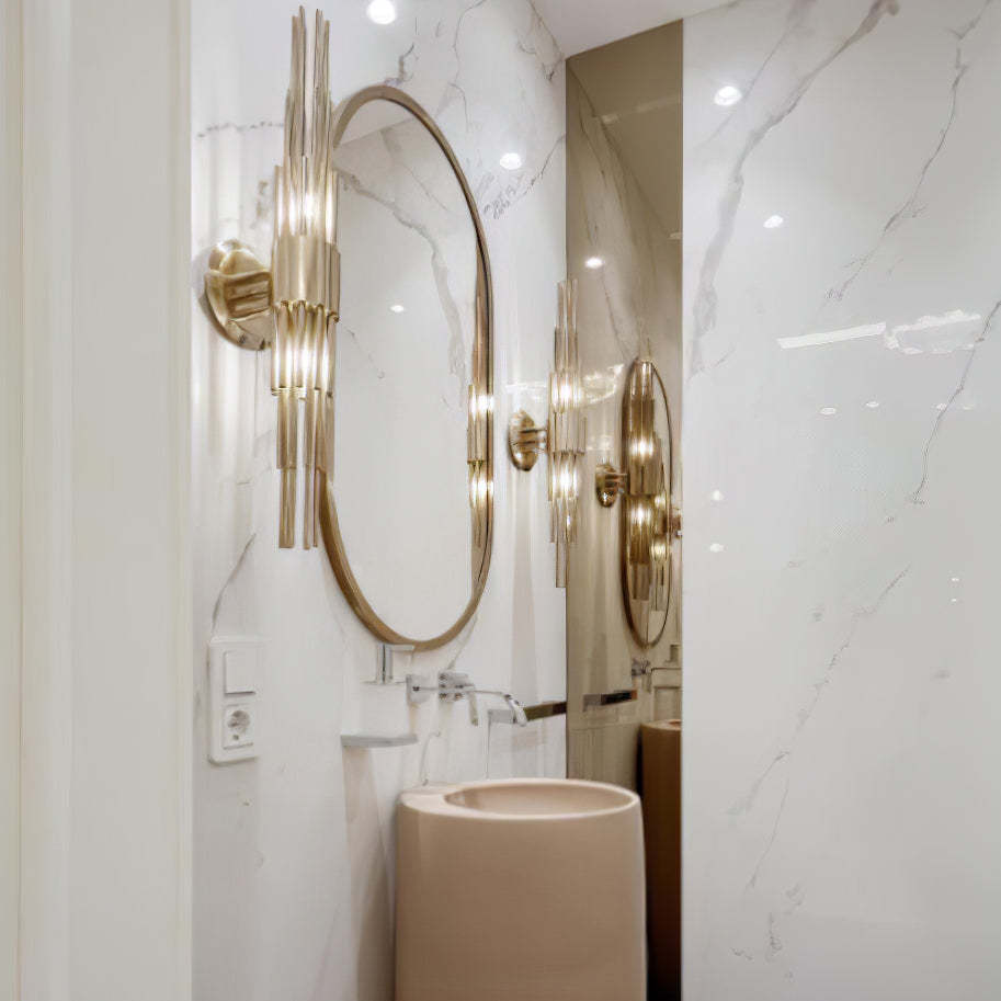 Gold Streamline Wall Lamp