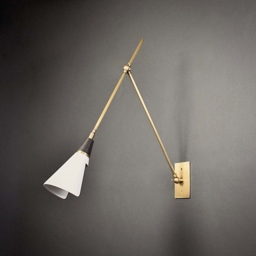 Magari Wall Lamp