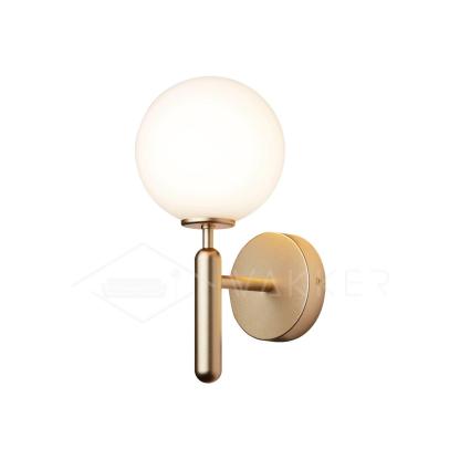 Miira Wall Light
