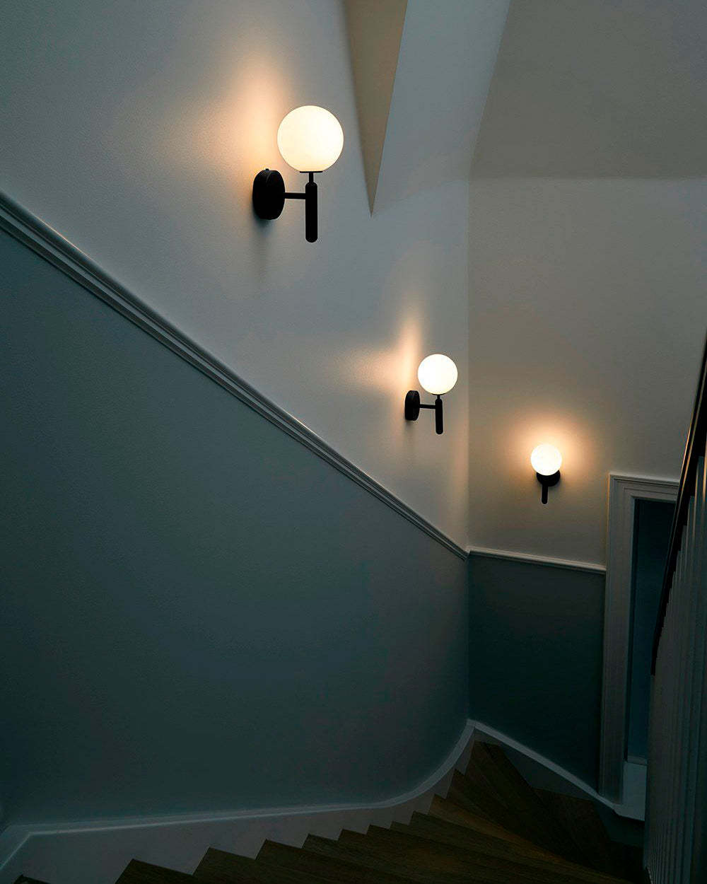 Miira Wall Light