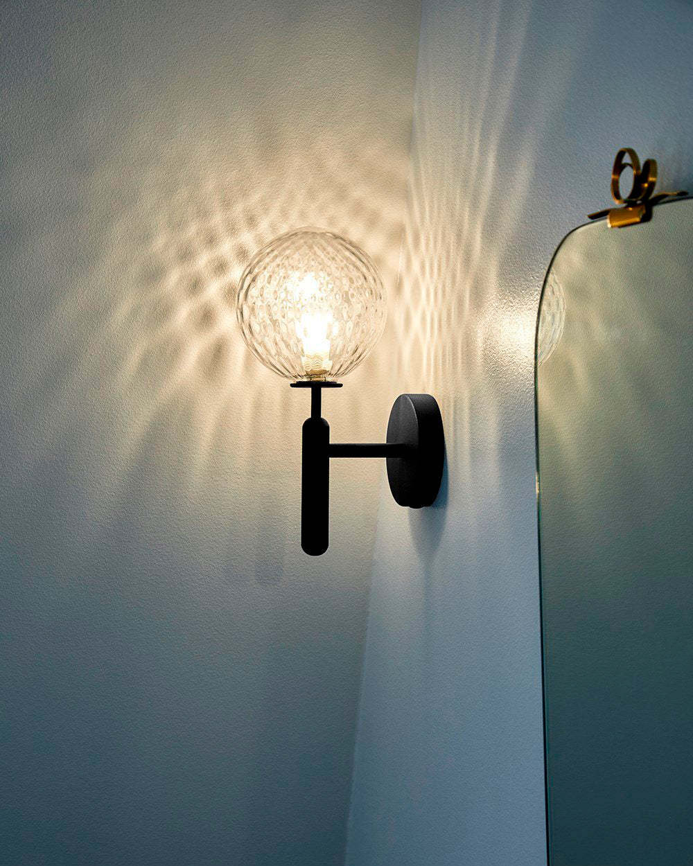 Miira Wall Light