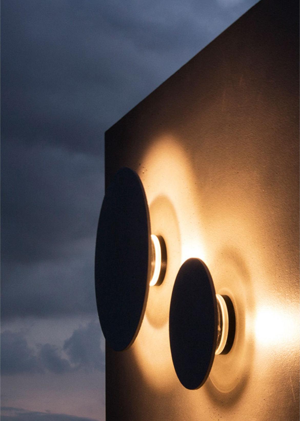 Pin Wall Lamp - Vakkerlight