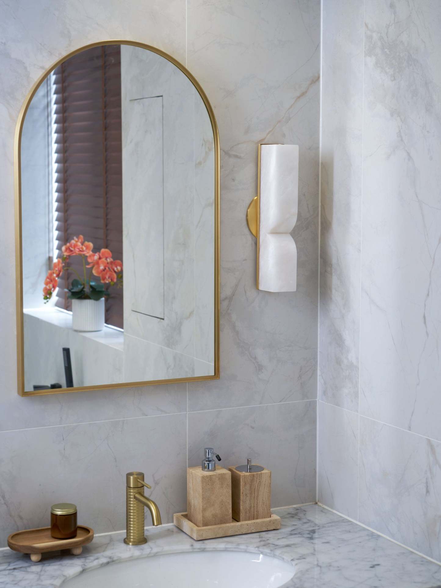 Alabaster Essence Wall Sconce