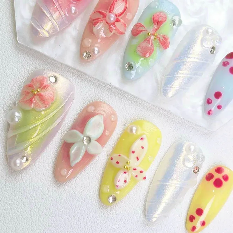 Handcrafted Embossed Press-on Nails