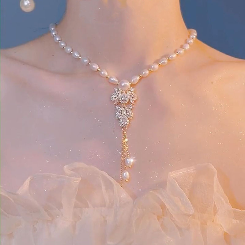 Great Mother's Day Gift -- Natural Freshwater Pearl Pendant Necklace