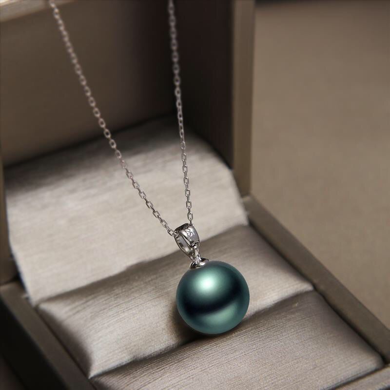 Elegant Silver Pendant Pearl Necklace