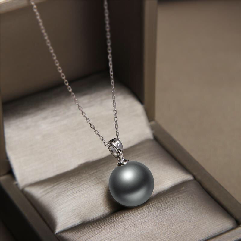 Elegant Silver Pendant Pearl Necklace