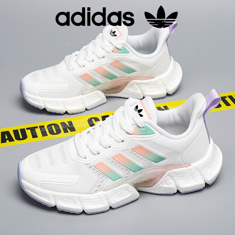Adidas vyriški batai su minkštu padu ir patogia amortizacija.
