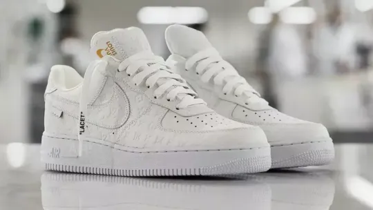 [Naujo produkto leidimas] [Naujas metų produktas] LOUISVUITTONX Nike Air Force 1 White [Grynieji pinigai pristatymo metu]