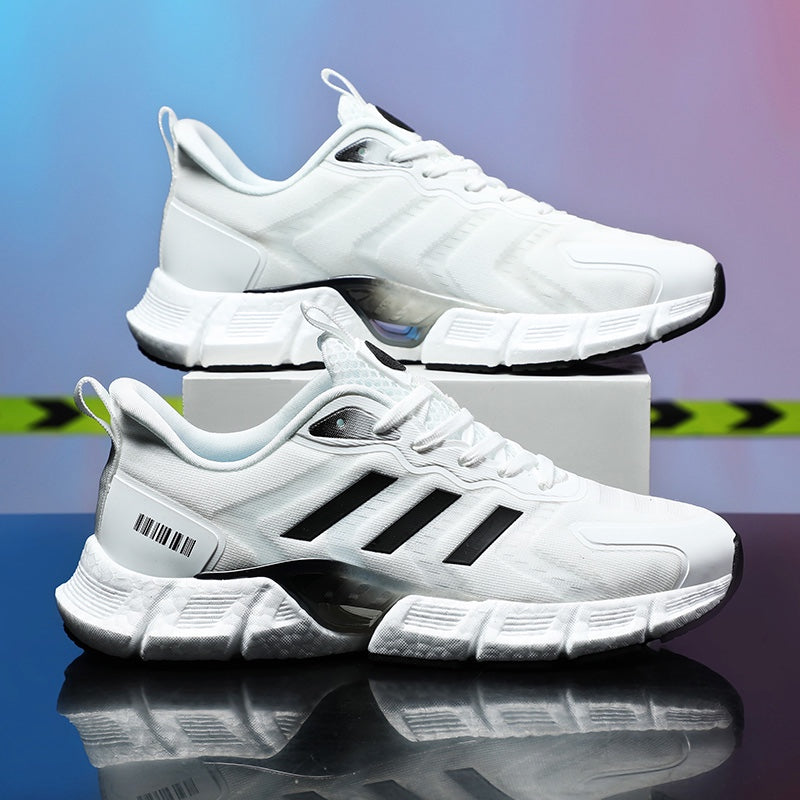 Antibakteriniai, kvėpuojantys laisvalaikio sportbačiai iš Adidas