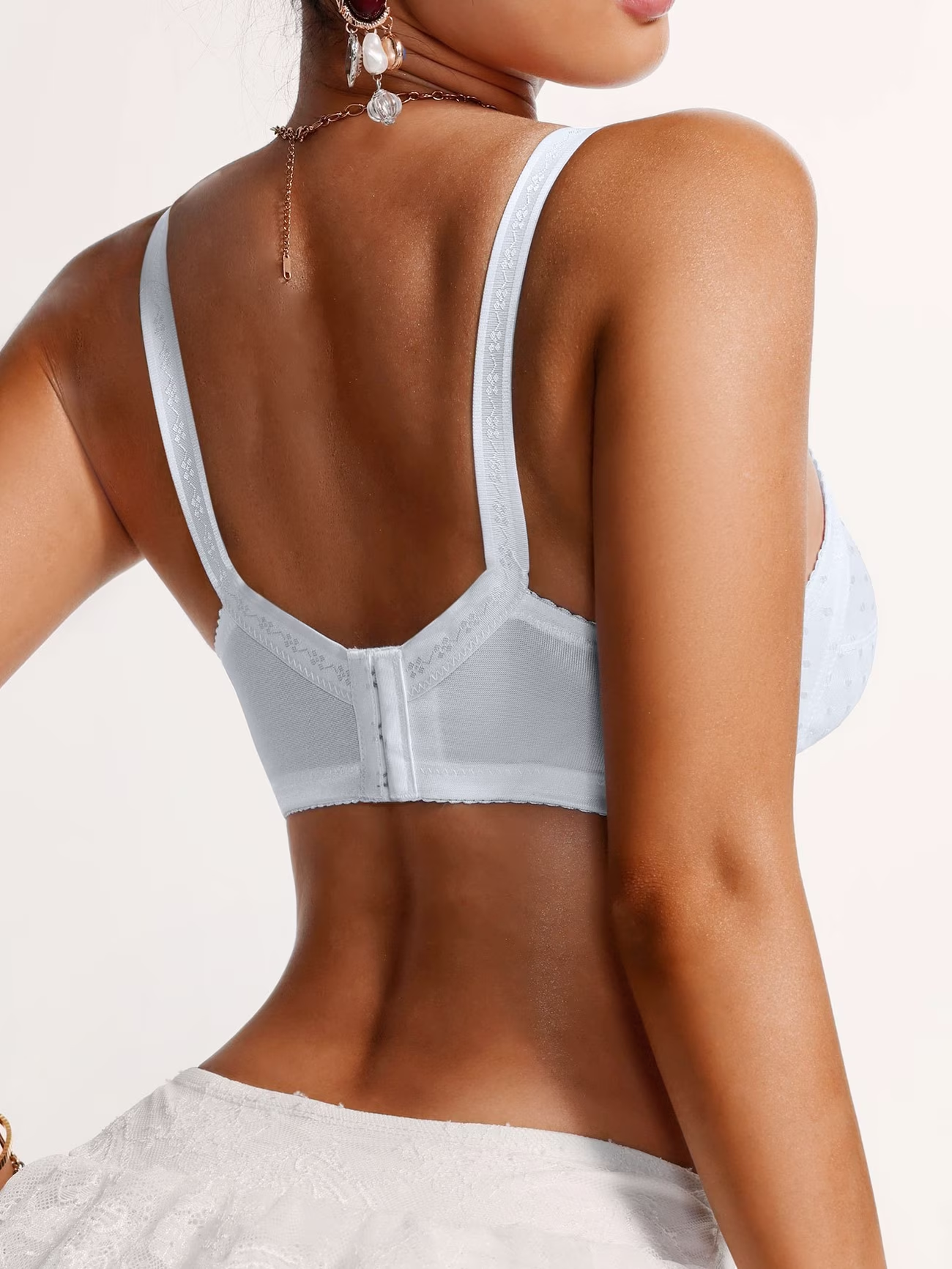 Triumph® 👑4 darabos szett🤍 Plus Size légáteresztő, teljes kosaras, merevítő nélküli melltartó