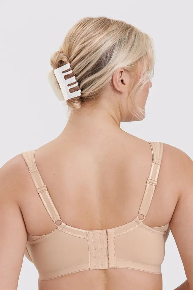 Triumph - (3 db) Egyenes push-up melltartó teljes csészével