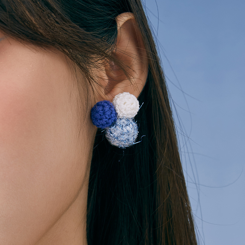 Ball earrings