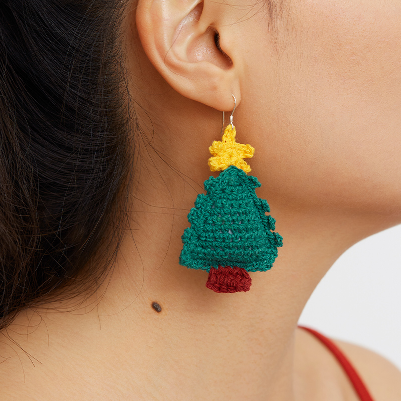 Christmas tree earrings