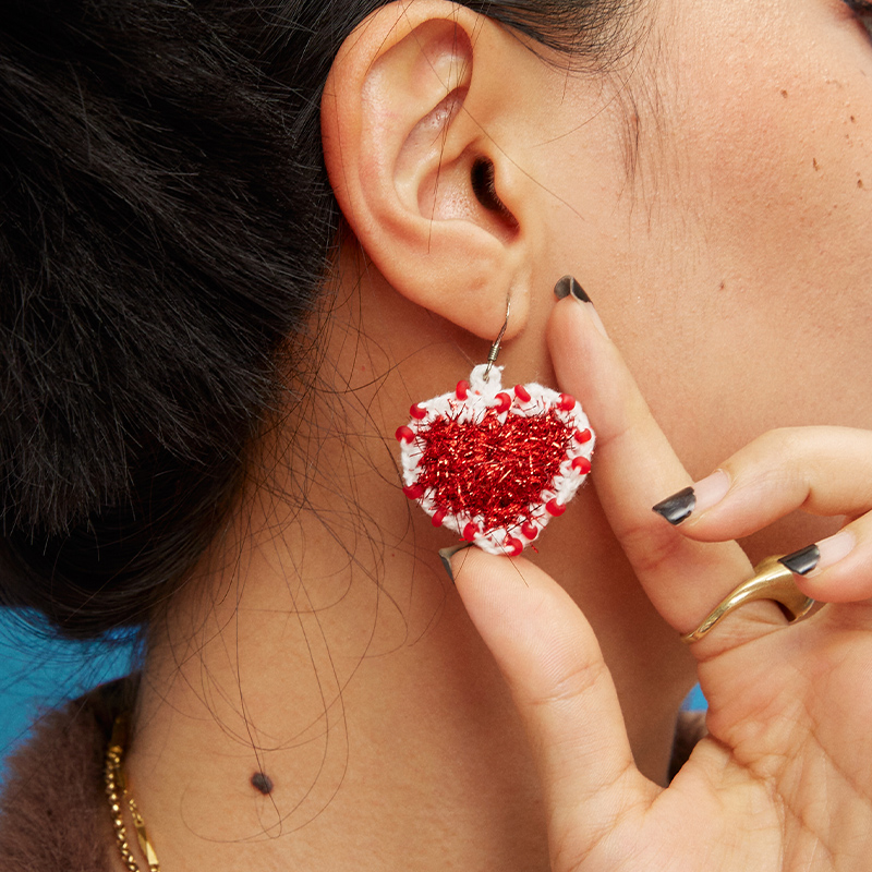 handmade jewelry  unique accessories Vintage love earrings-feeky