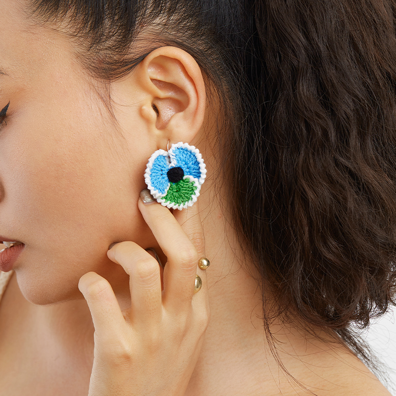 handmade jewelry  unique accessories Round flower earrings-feeky