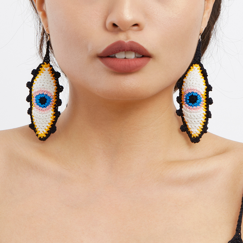 Eye earrings