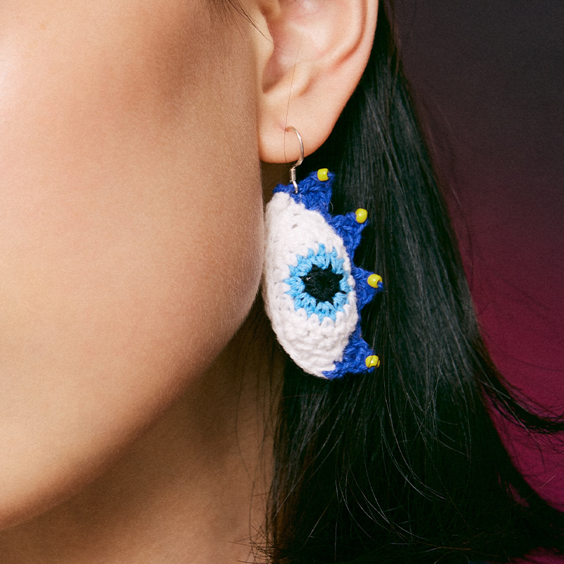 Blue eye earrings