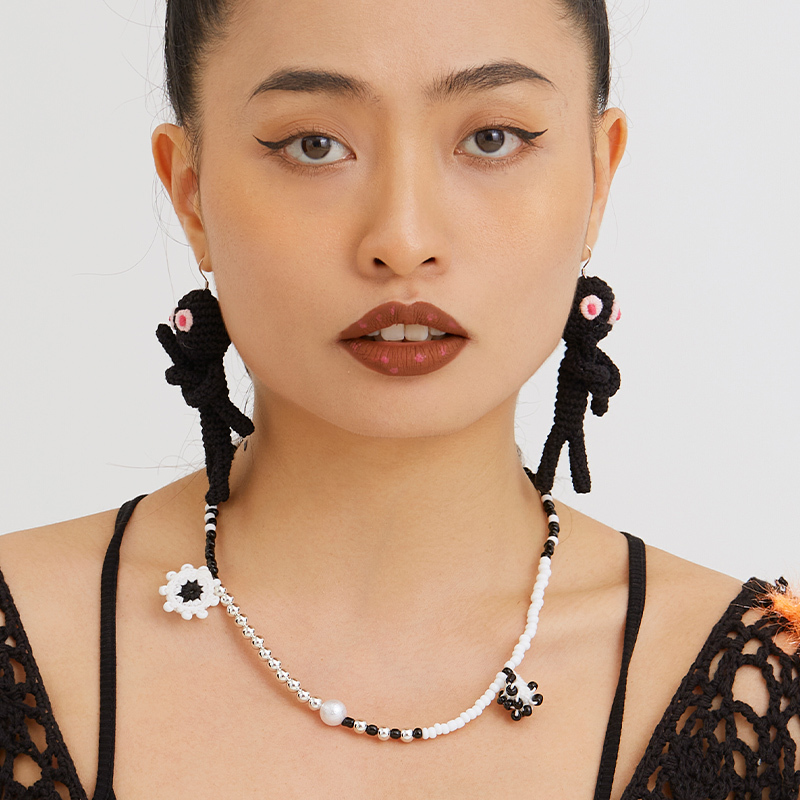 Hug earrings