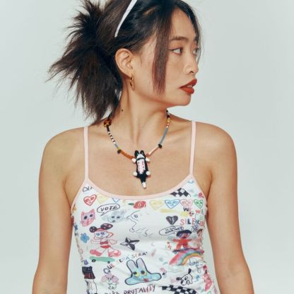 Lying flat cat necklace
