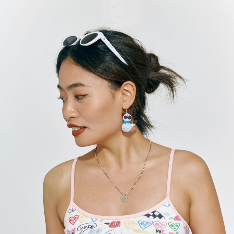 Tumbler cat earrings