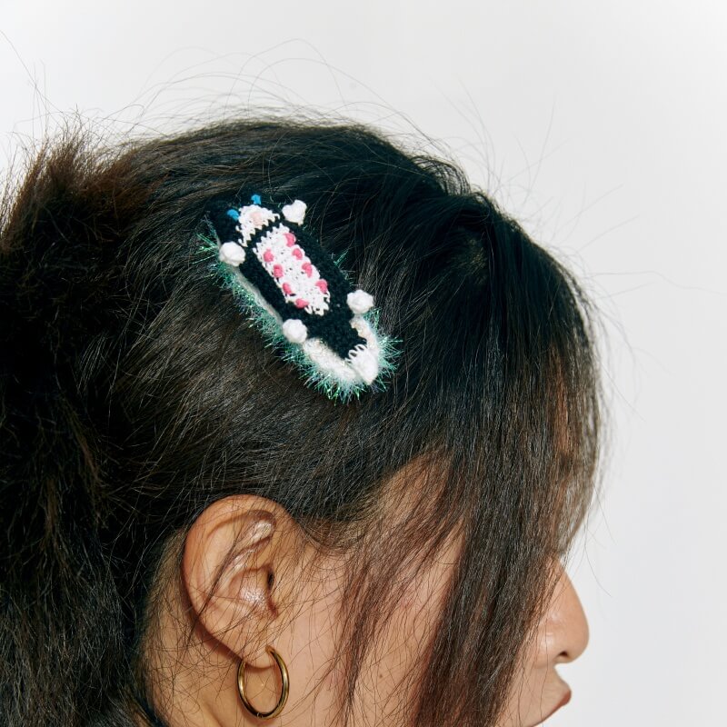 handmade jewelry  unique accessories Lying flat cat Hair Clip-feeky