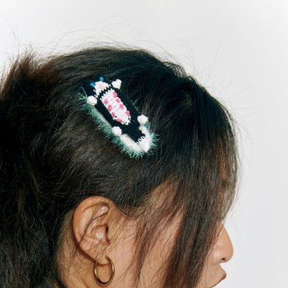Lying flat cat Hair Clip
