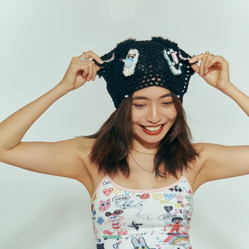 Hollow cat hat