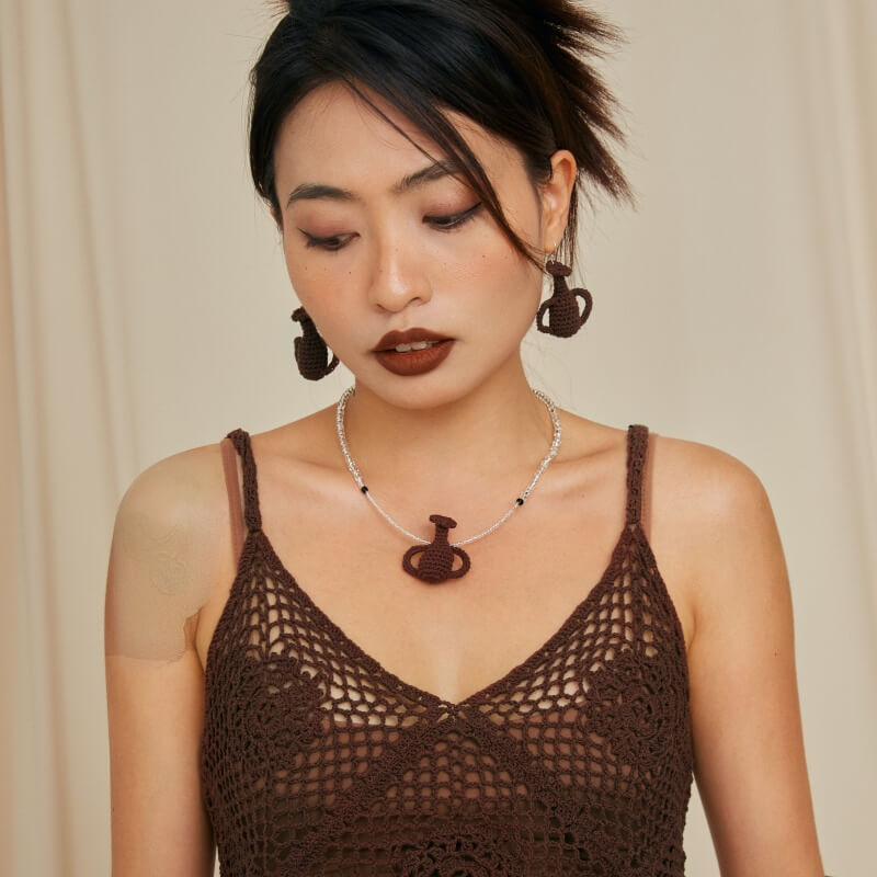 handmade jewelry  unique accessories Brown Vase Necklace-feeky