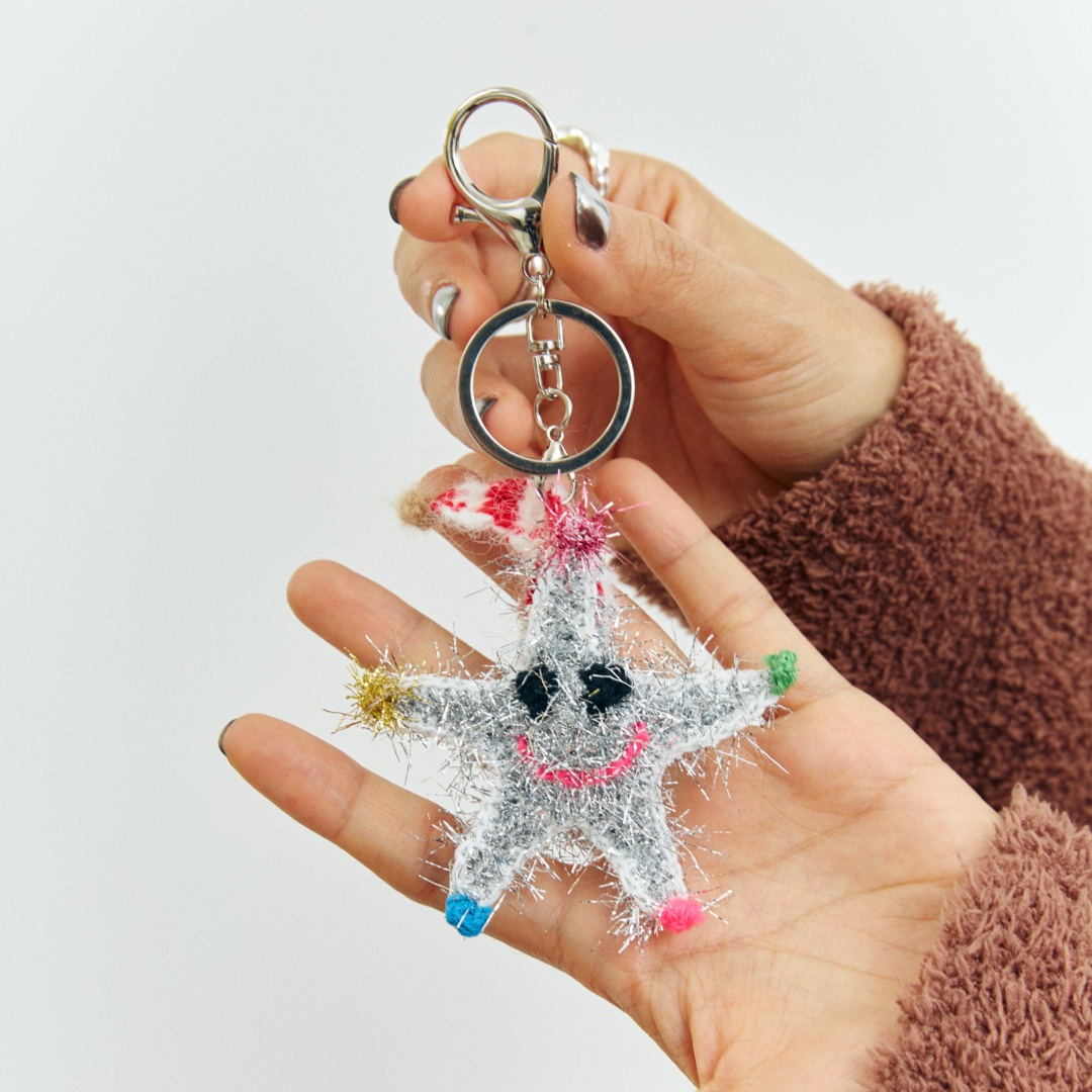 handmade jewelry  unique accessories Star keychain-feeky