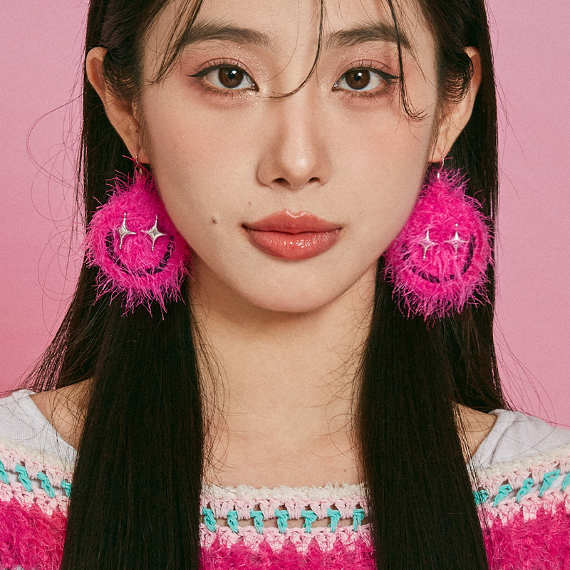 Smiley face earrings